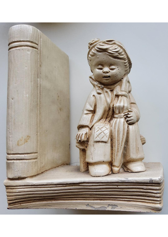 Set figurine suport cărţi